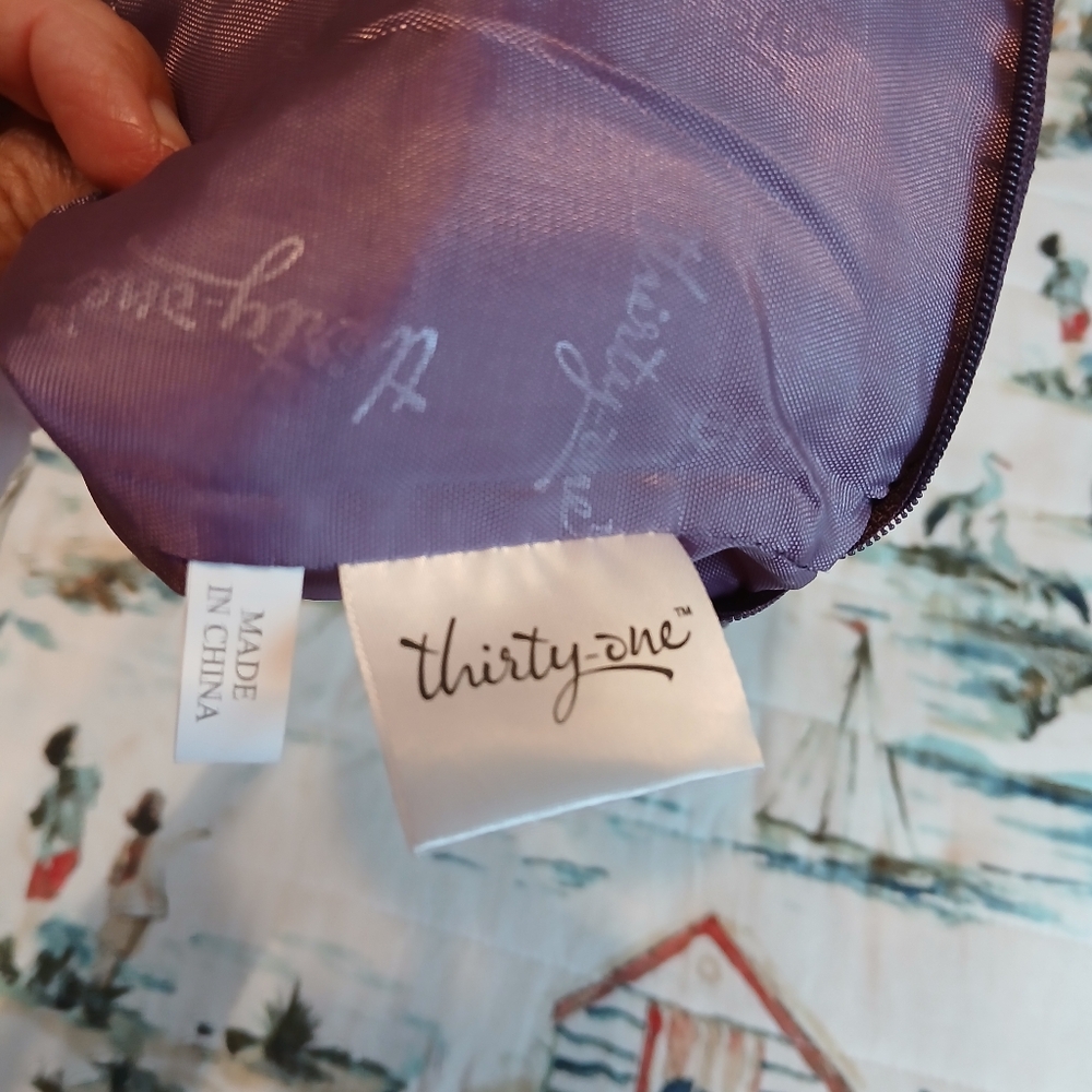 ThirtyOne Ruffle long strap - Picture 6 of 12